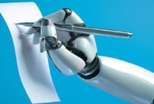 Imagen generada por IA que muestra una mano robótica escribiendo sobre un papel